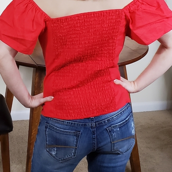 Gianni Bini Cold Shoulder Side-Zip Blouse Red Size 8 - Picture 12 of 12